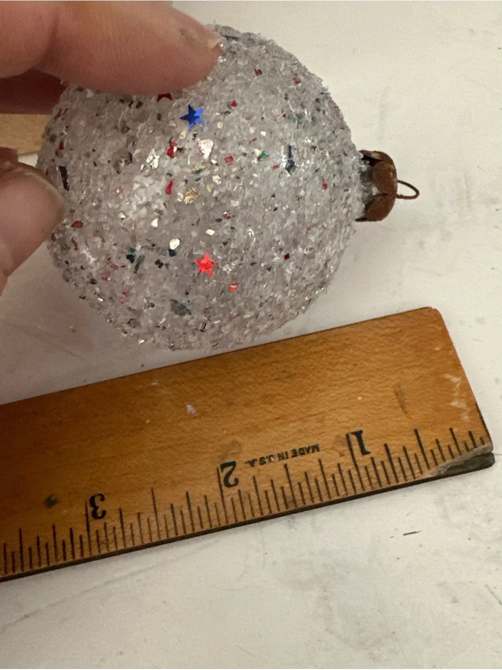 BOX OF 6 VINTAGE ORNAMENTS MICA GLITTER
